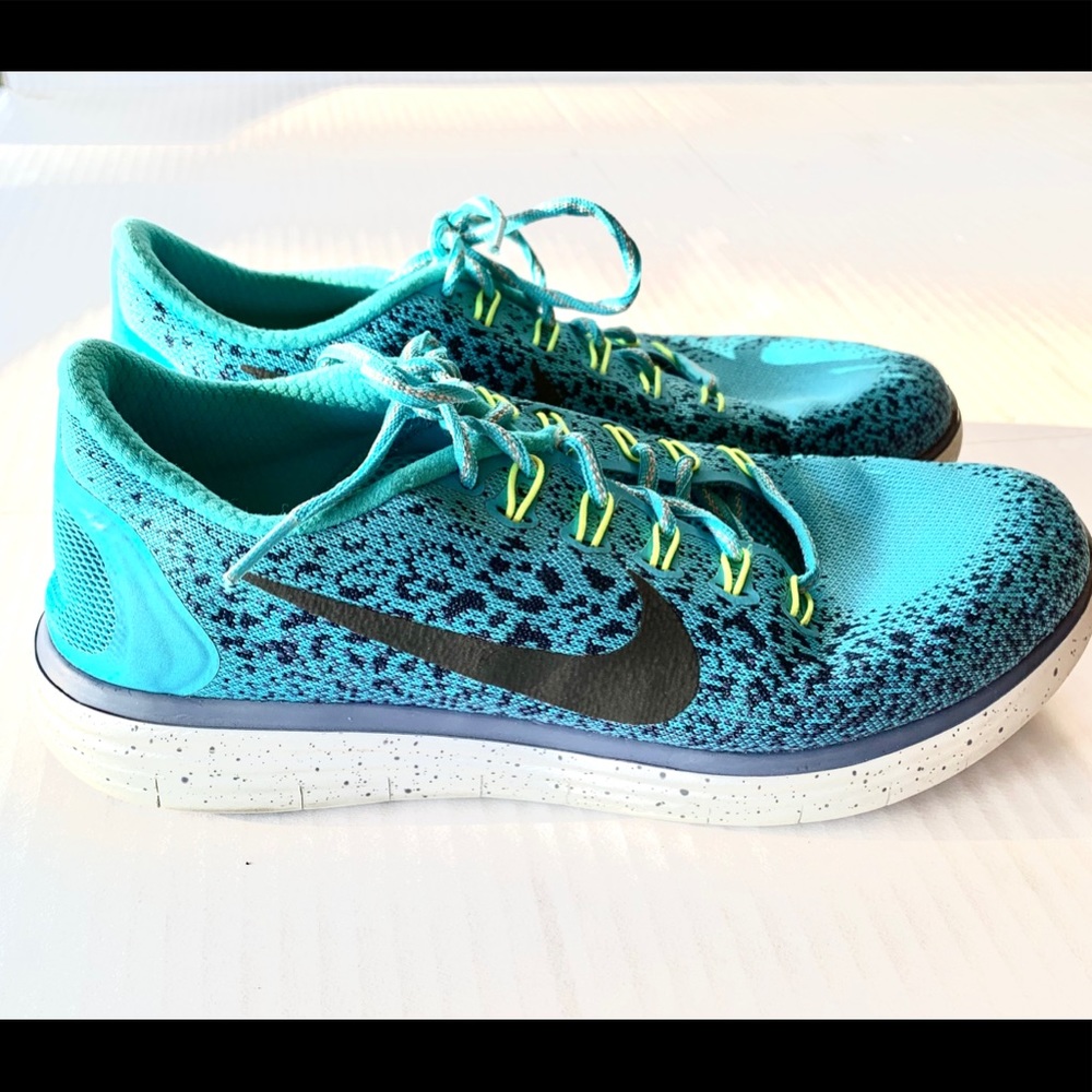Nike Free RN Distance Shoes